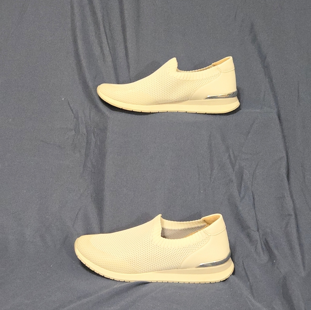 Naturalizer Lafayette Slip-on Sneakers White Fly Knit - Women's Size 8.5 - Picture 4 of 8